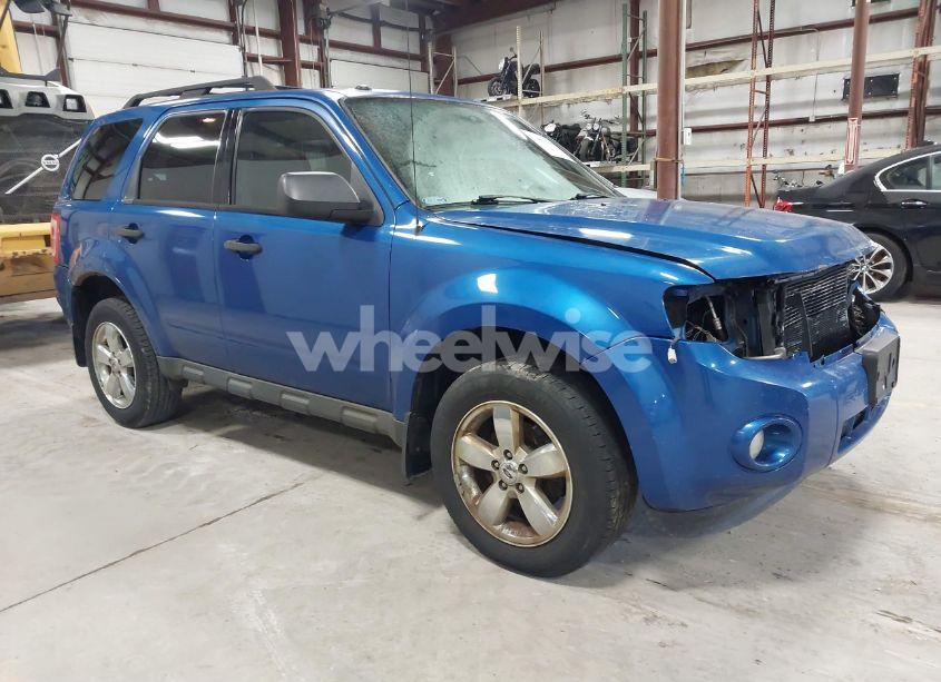 2012 Ford Escape XLT (VIN 1FMCU0DG0CKB85132) main photo