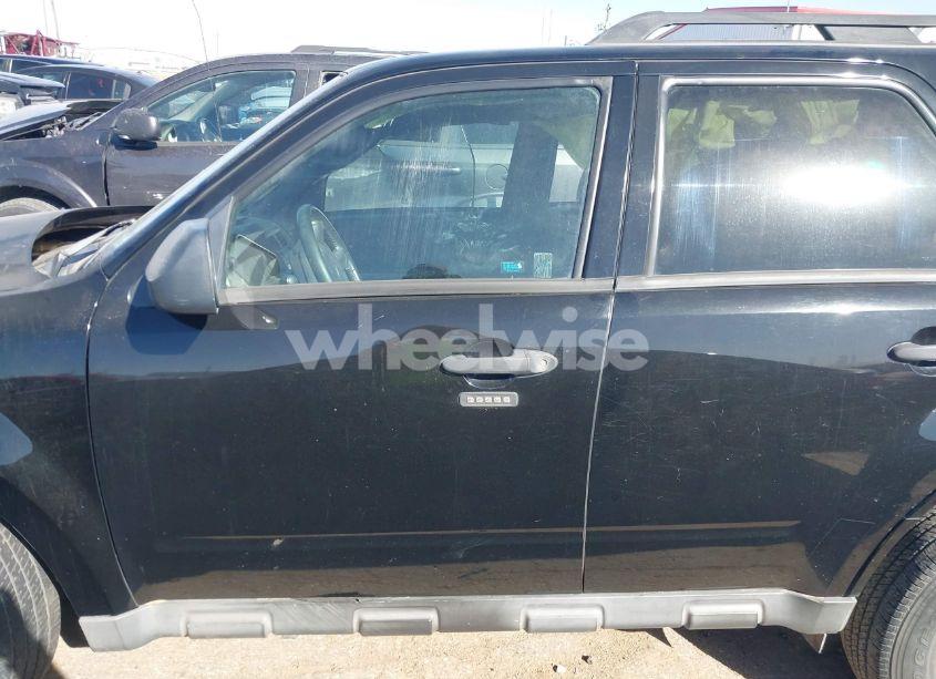 Photo 15 of 2010 Ford Escape XLT (VIN 1FMCU0DG1AKA15388)