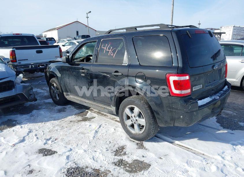Photo 3 of 2010 Ford Escape XLT (VIN 1FMCU0DG1AKA87157)