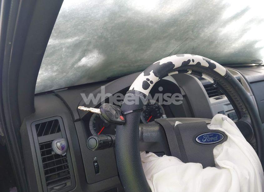 Photo 11 of 2010 Ford Escape XLT (VIN 1FMCU0DG1AKA95680)