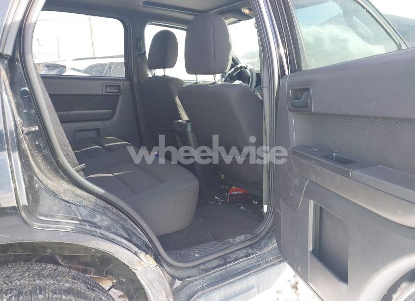 Photo 8 of 2010 Ford Escape XLT (VIN 1FMCU0DG1AKA95680)