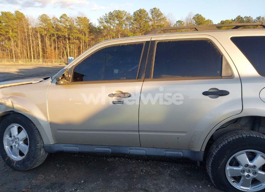 Photo 14 of 2010 Ford Escape XLT (VIN 1FMCU0DG1AKD42423)