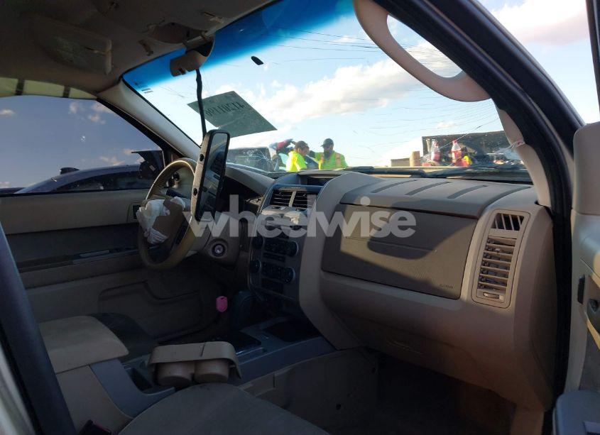 Photo 5 of 2010 Ford Escape XLT (VIN 1FMCU0DG1AKD42423)