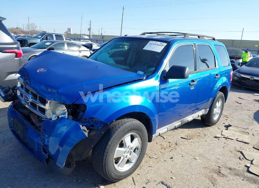 Photo 2 of 2011 Ford Escape XLT (VIN 1FMCU0DG1BKA43760)