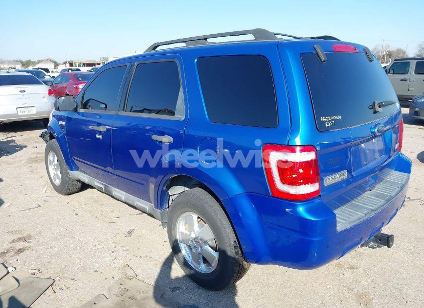 Photo 3 of 2011 Ford Escape XLT (VIN 1FMCU0DG1BKA43760)
