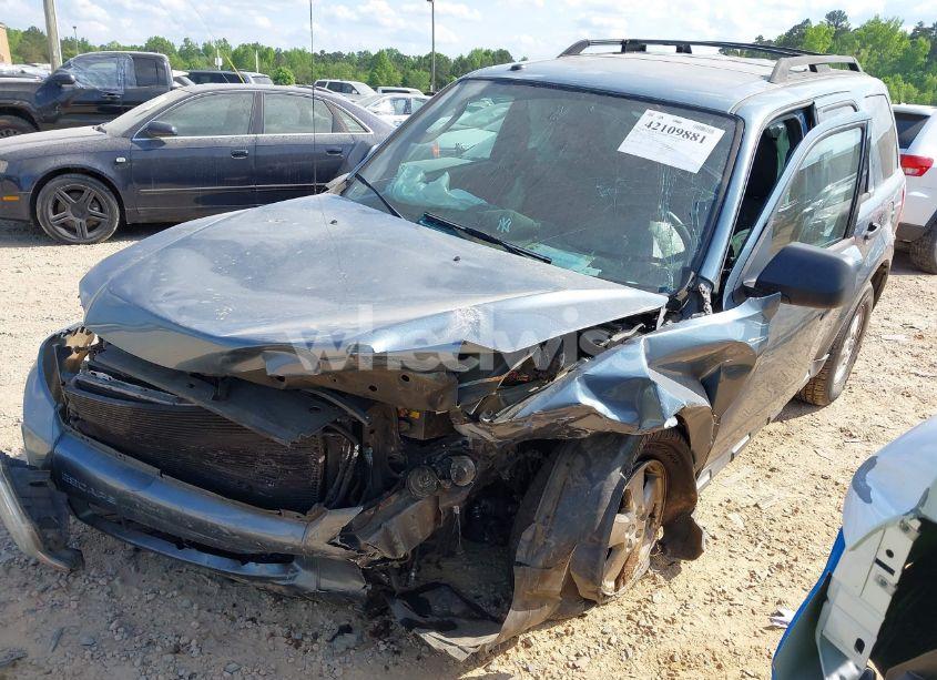 Photo 2 of 2011 Ford Escape XLT (VIN 1FMCU0DG1BKC70141)