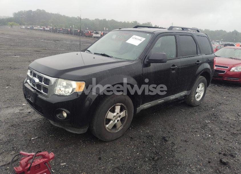 Photo 2 of 2012 Ford Escape XLT (VIN 1FMCU0DG1CKA04684)
