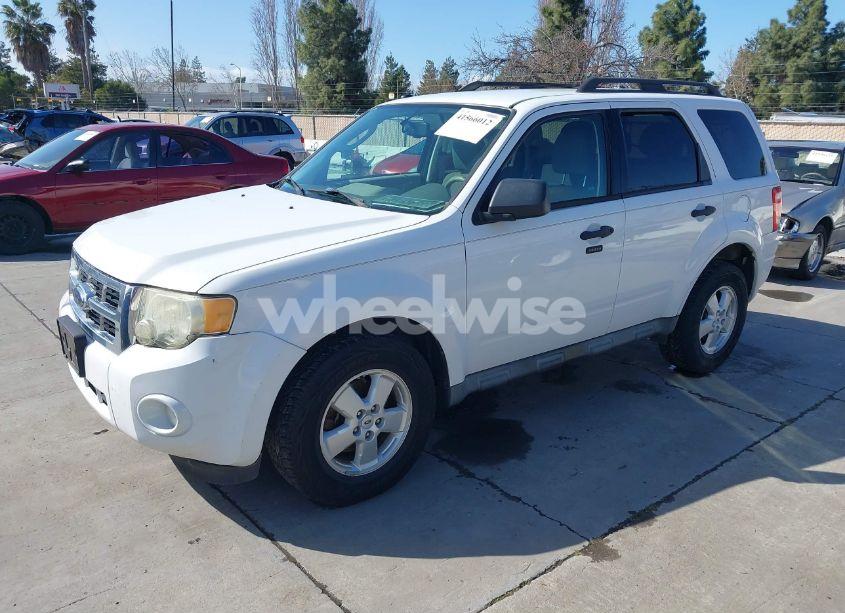 Photo 2 of 2010 Ford Escape XLT (VIN 1FMCU0DG2AKA30448)