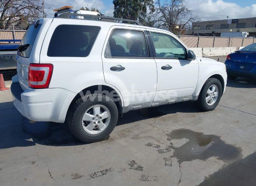 Photo 4 of 2010 Ford Escape XLT (VIN 1FMCU0DG2AKA30448)