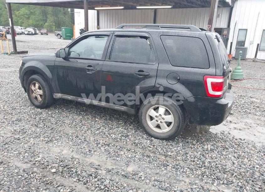 Photo 3 of 2010 Ford Escape XLT (VIN 1FMCU0DG2AKB66255)