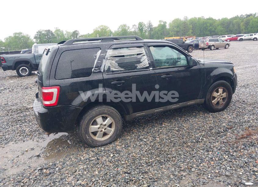 Photo 4 of 2010 Ford Escape XLT (VIN 1FMCU0DG2AKB66255)