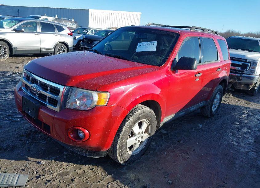 Photo 2 of 2010 Ford Escape XLT (VIN 1FMCU0DG2AKC67537)