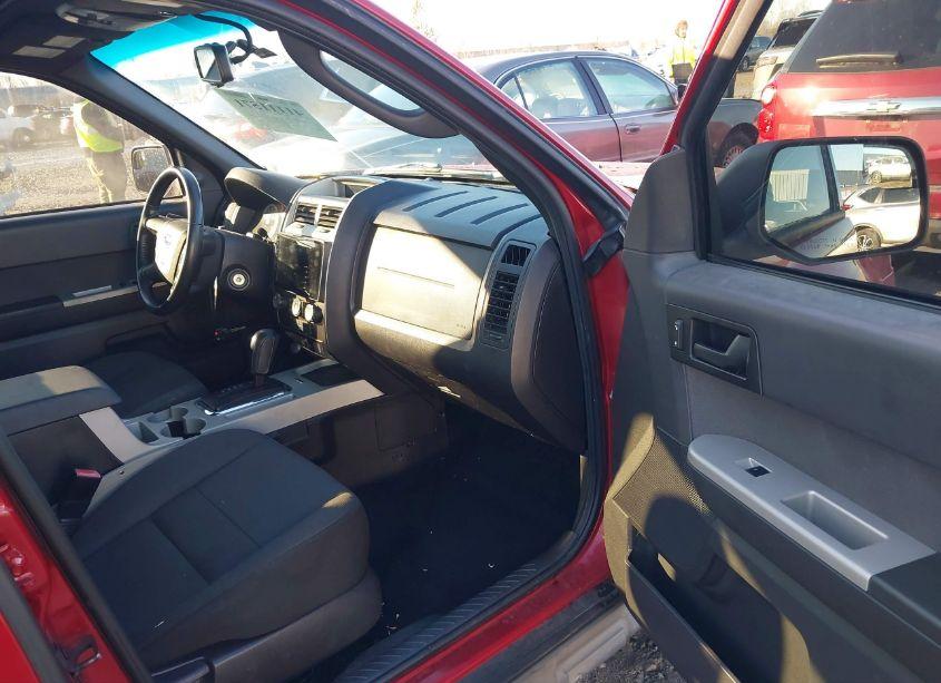 Photo 5 of 2010 Ford Escape XLT (VIN 1FMCU0DG2AKC67537)