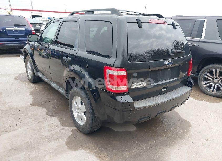 Photo 3 of 2011 Ford Escape XLT (VIN 1FMCU0DG2BKA21668)