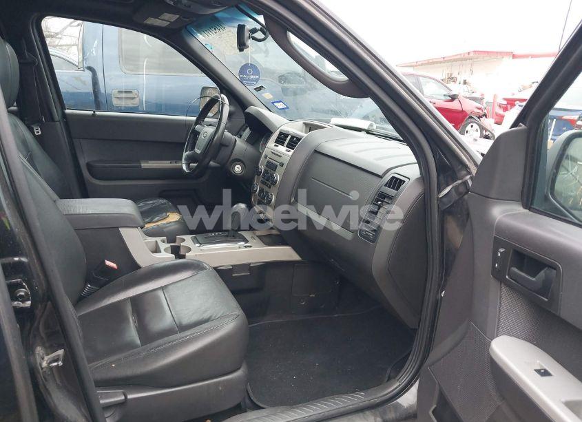 Photo 5 of 2011 Ford Escape XLT (VIN 1FMCU0DG2BKA21668)