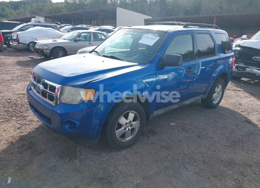 Photo 2 of 2011 Ford Escape XLT (VIN 1FMCU0DG2BKA65928)