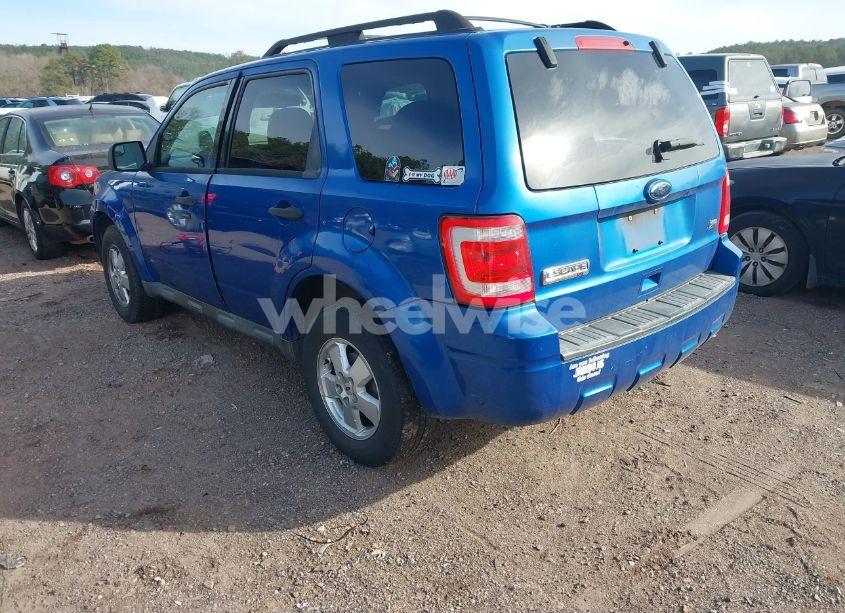Photo 3 of 2011 Ford Escape XLT (VIN 1FMCU0DG2BKA65928)