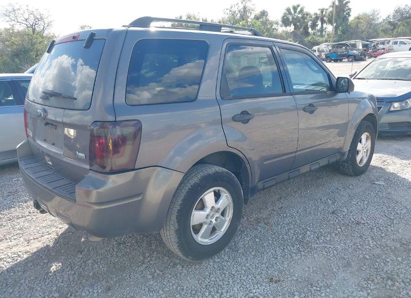 Photo 4 of 2011 Ford Escape XLT (VIN 1FMCU0DG2BKA79019)