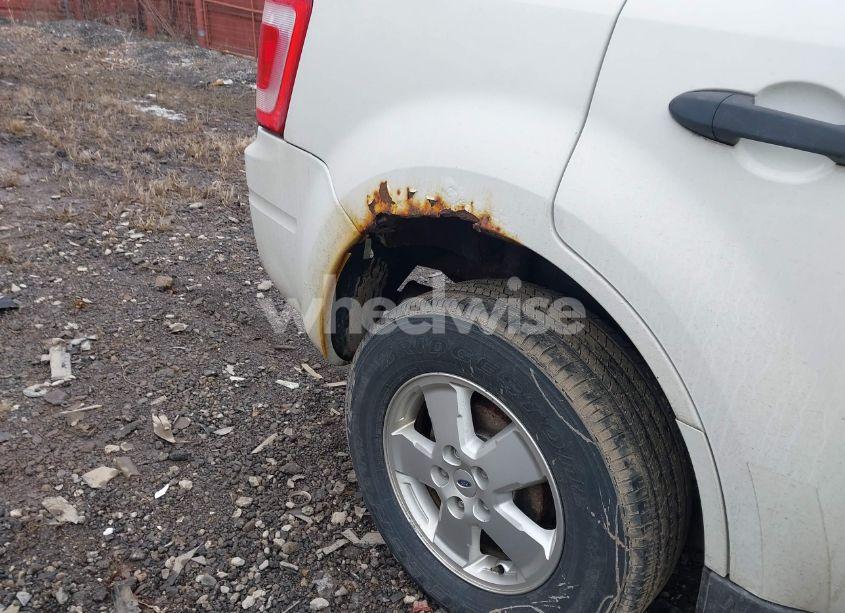 Photo 12 of 2011 Ford Escape XLT (VIN 1FMCU0DG2BKB58657)