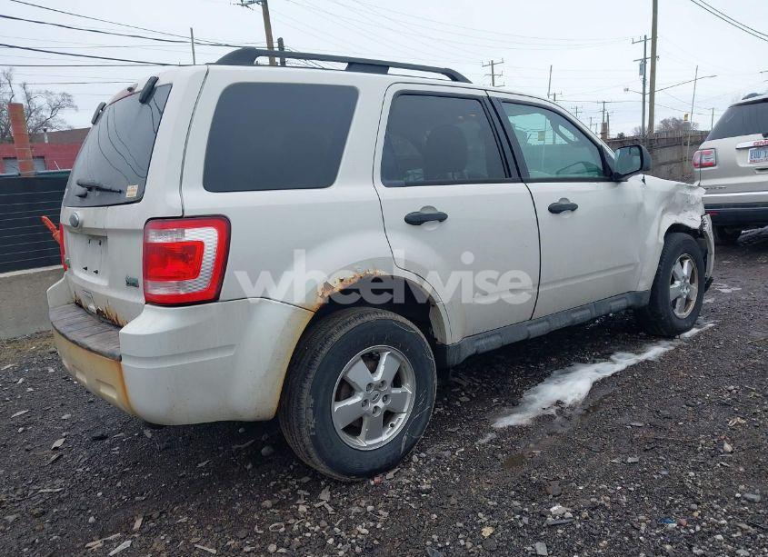 Photo 4 of 2011 Ford Escape XLT (VIN 1FMCU0DG2BKB58657)
