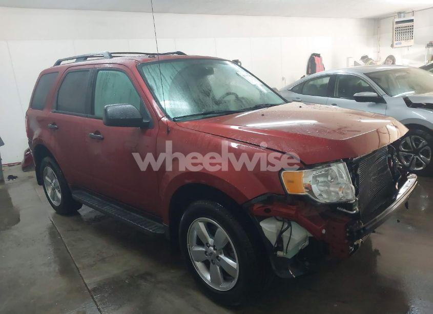 2012 Ford Escape XLT (VIN 1FMCU0DG2CKA34034) main photo