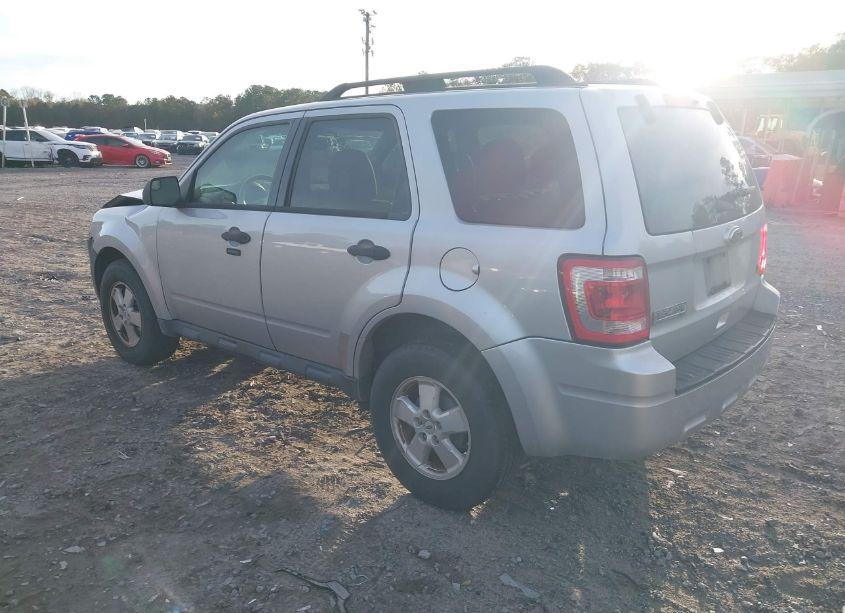 Photo 3 of 2012 Ford Escape XLT (VIN 1FMCU0DG2CKC51731)