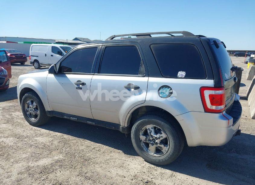 Photo 6 of 2010 Ford Escape XLT (VIN 1FMCU0DG3AKA09821)