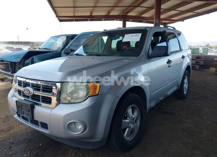 Photo 2 of 2010 Ford Escape XLT (VIN 1FMCU0DG3AKA15229)