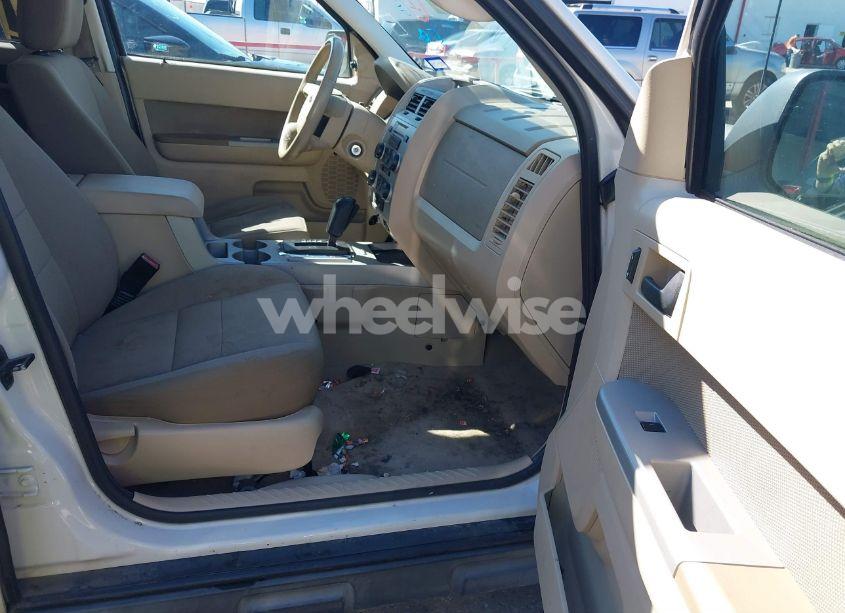 Photo 5 of 2010 Ford Escape XLT (VIN 1FMCU0DG3AKA80095)