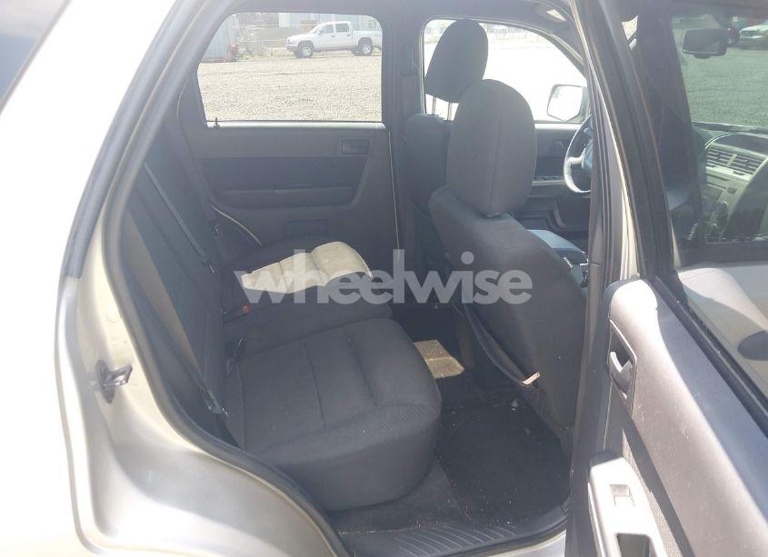 Photo 8 of 2010 Ford Escape XLT (VIN 1FMCU0DG3AKA93882)