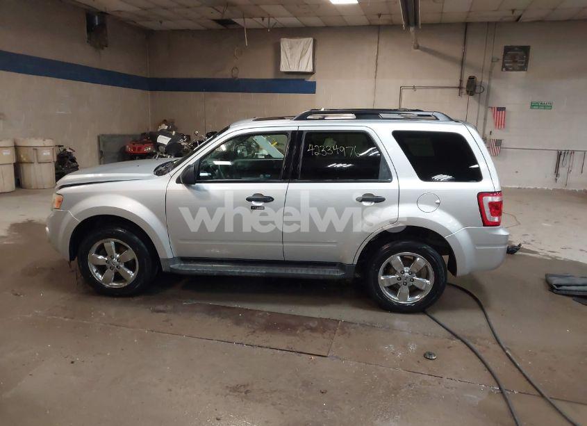Photo 15 of 2010 Ford Escape XLT (VIN 1FMCU0DG3AKA95213)