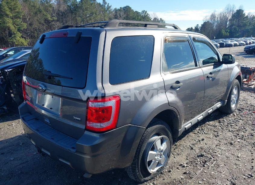 Photo 4 of 2010 Ford Escape XLT (VIN 1FMCU0DG3AKC45918)