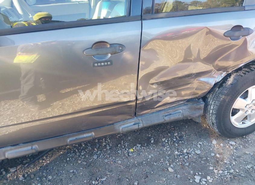 Photo 6 of 2010 Ford Escape XLT (VIN 1FMCU0DG3AKC45918)