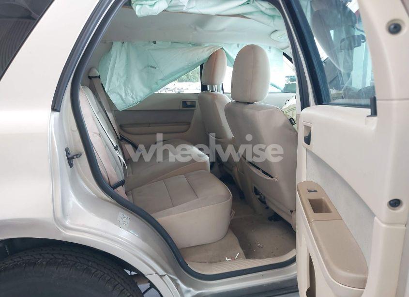 Photo 8 of 2010 Ford Escape XLT (VIN 1FMCU0DG3AKD09729)