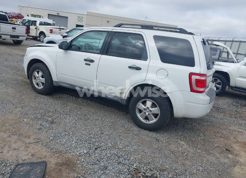 Photo 3 of 2010 Ford Escape XLT (VIN 1FMCU0DG3AKD40690)