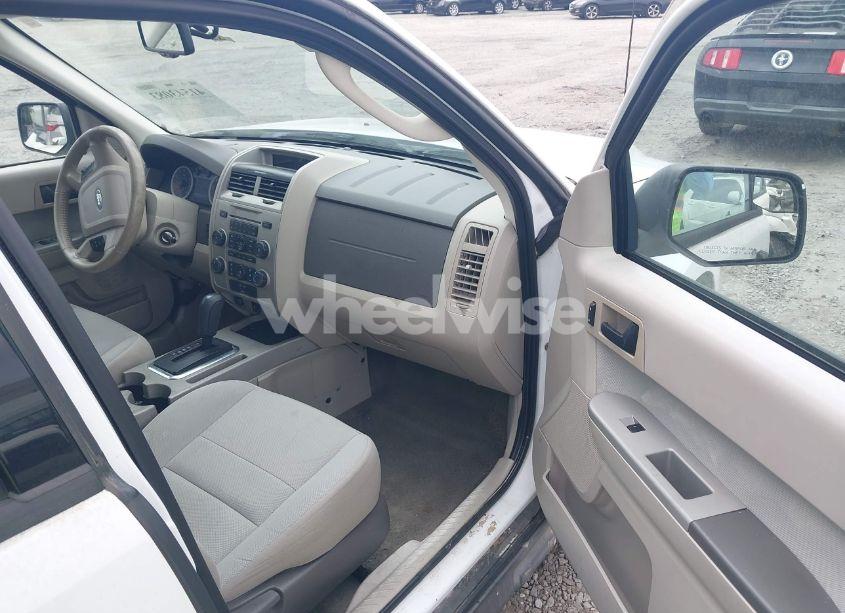 Photo 5 of 2010 Ford Escape XLT (VIN 1FMCU0DG3AKD40690)