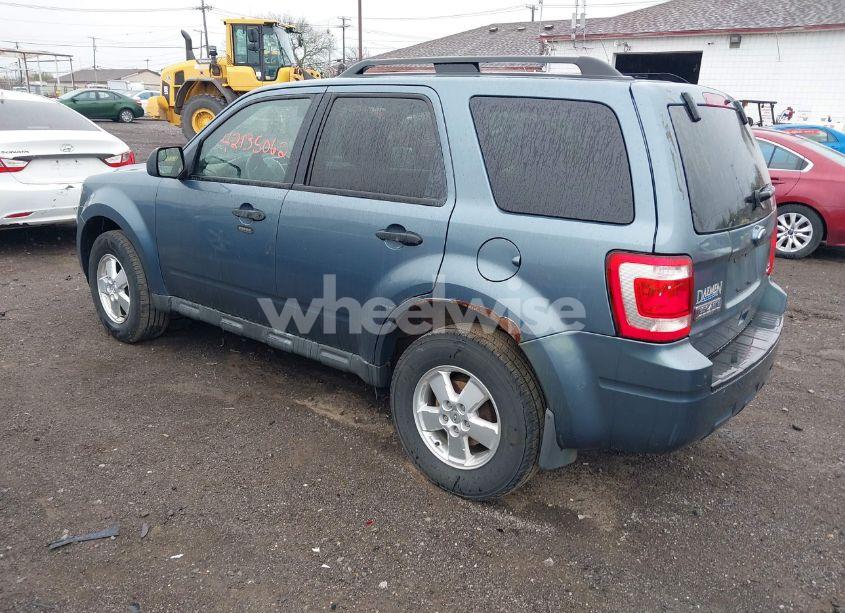 Photo 3 of 2010 Ford Escape XLT (VIN 1FMCU0DG3AKD43766)