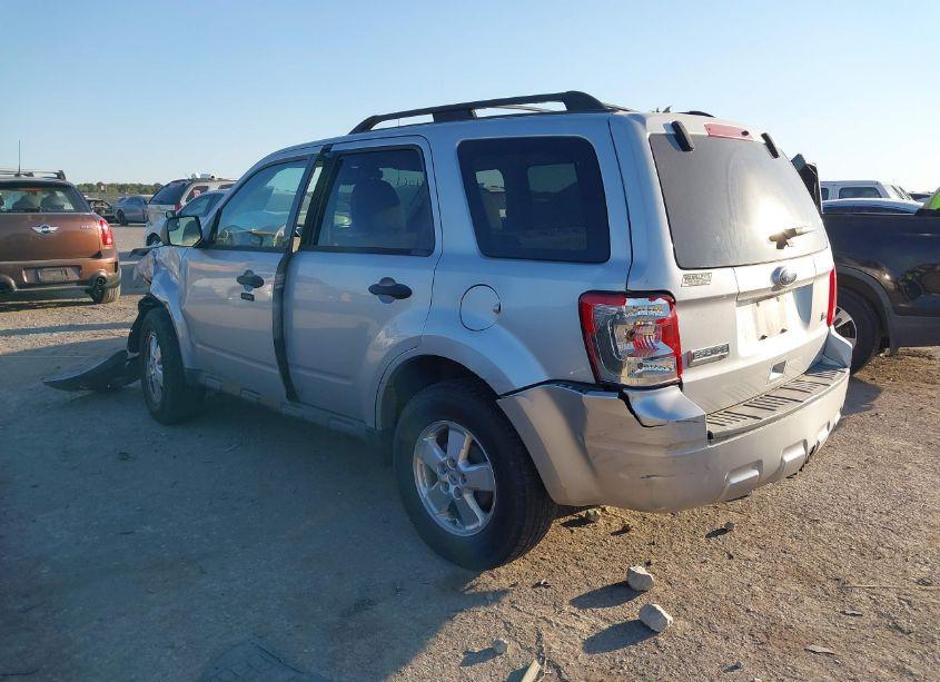 Photo 3 of 2011 Ford Escape XLT (VIN 1FMCU0DG3BKA53299)