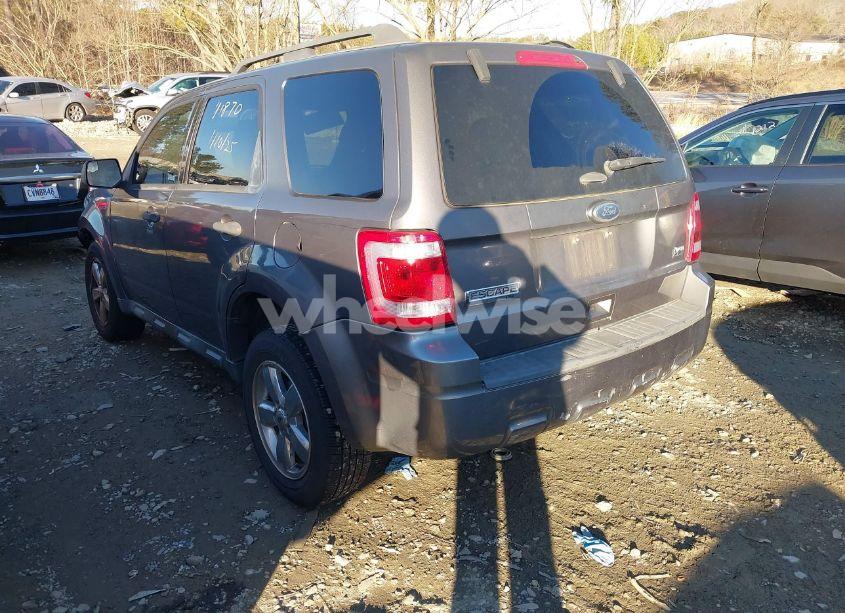 Photo 3 of 2011 Ford Escape XLT (VIN 1FMCU0DG3BKB13324)