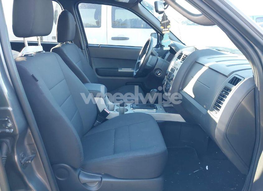 Photo 5 of 2011 Ford Escape XLT (VIN 1FMCU0DG3BKB13324)