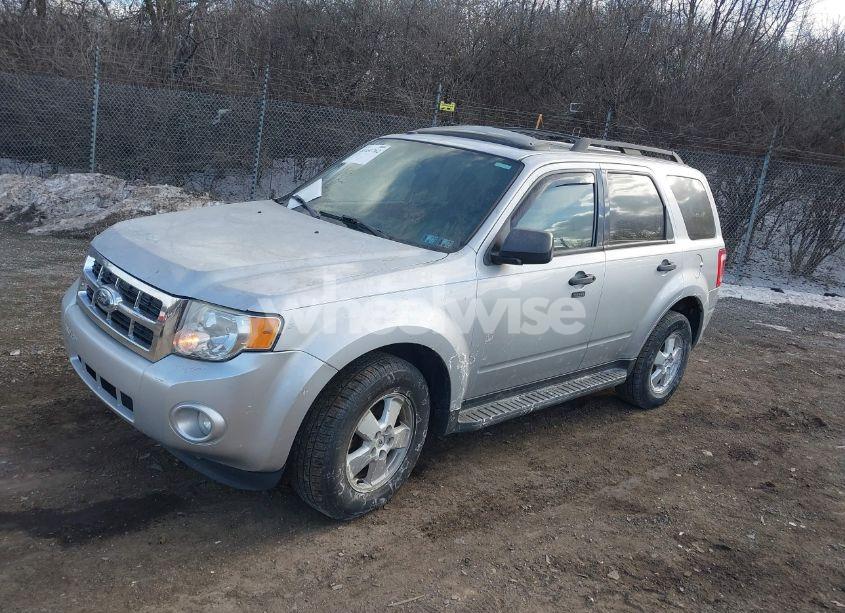 Photo 2 of 2011 Ford Escape XLT (VIN 1FMCU0DG3BKB50793)