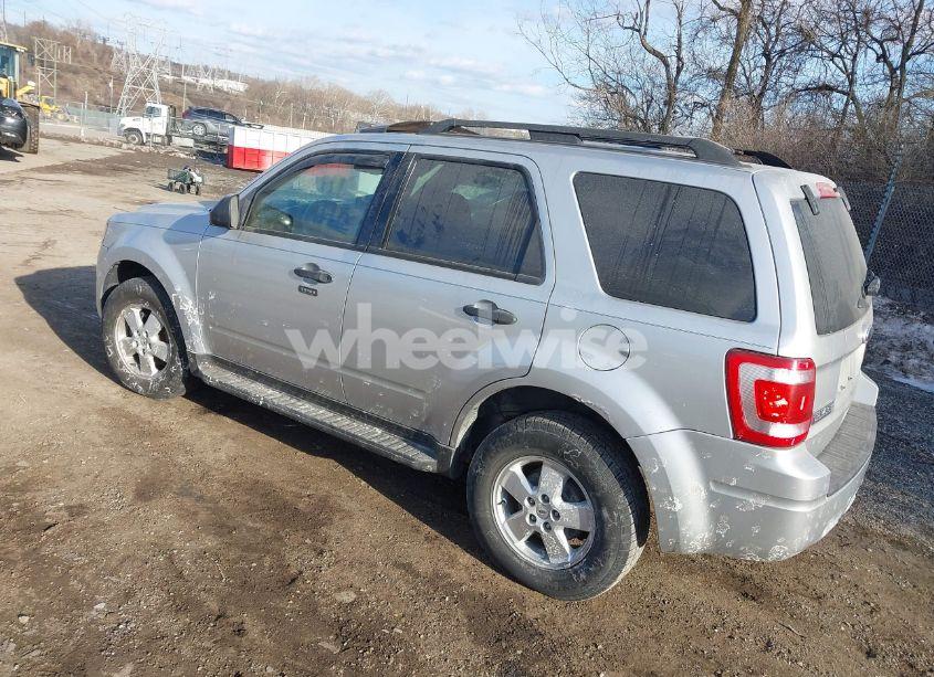 Photo 3 of 2011 Ford Escape XLT (VIN 1FMCU0DG3BKB50793)
