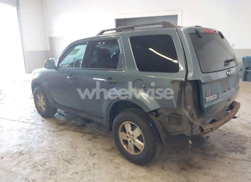 Photo 3 of 2011 Ford Escape XLT (VIN 1FMCU0DG3BKC39781)