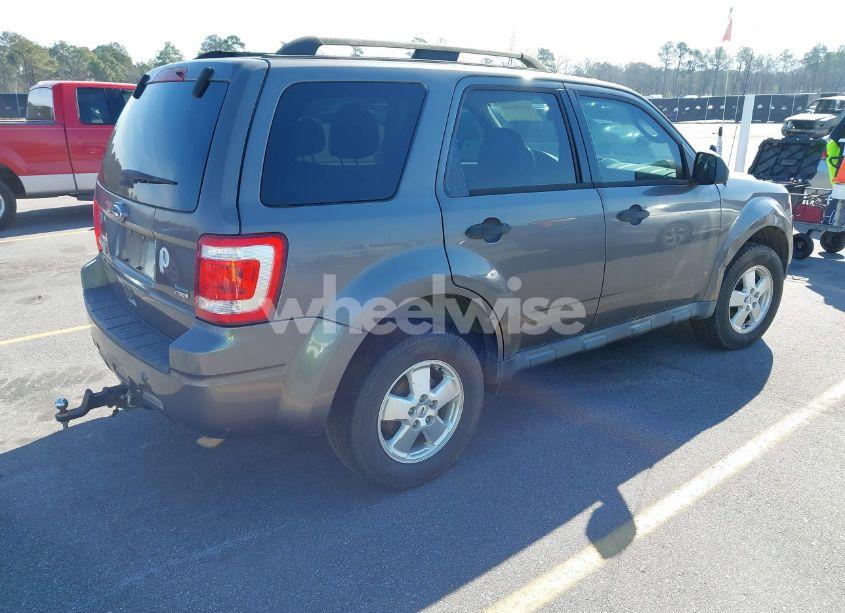 Photo 4 of 2011 Ford Escape XLT (VIN 1FMCU0DG3BKC70450)