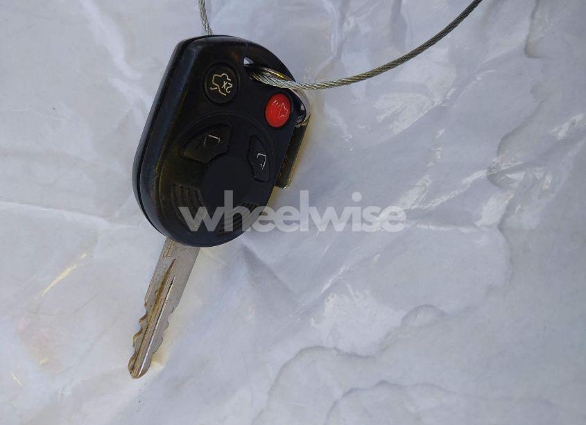 Photo 11 of 2010 Ford Escape XLT (VIN 1FMCU0DG4AKB66712)