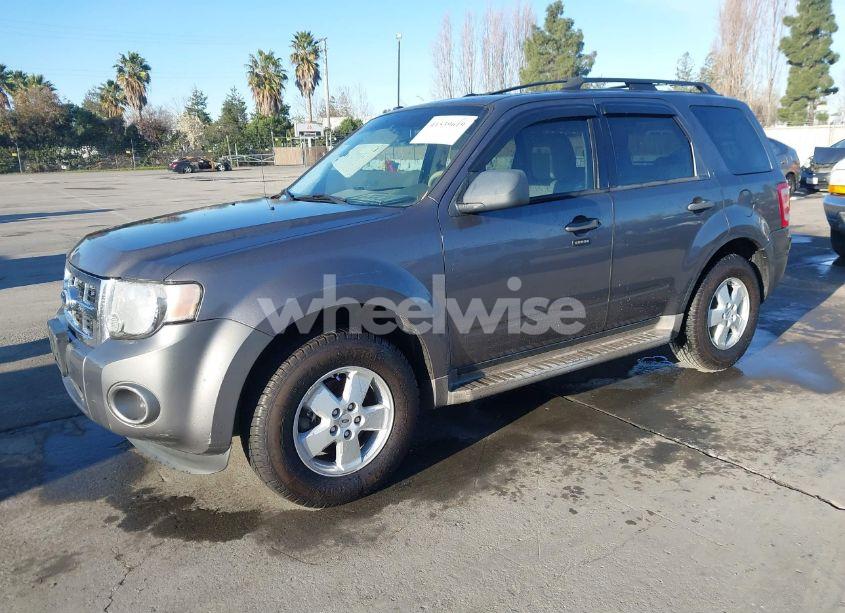 Photo 2 of 2010 Ford Escape XLT (VIN 1FMCU0DG4AKB66712)