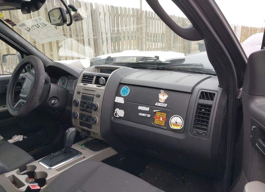 Photo 5 of 2011 Ford Escape XLT (VIN 1FMCU0DG4BKA91186)