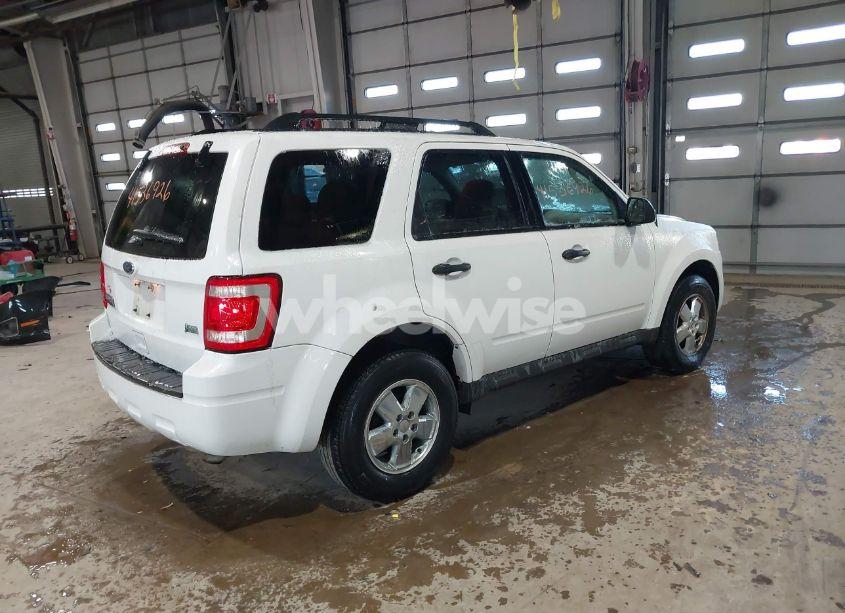 Photo 4 of 2011 Ford Escape XLT (VIN 1FMCU0DG4BKB79087)