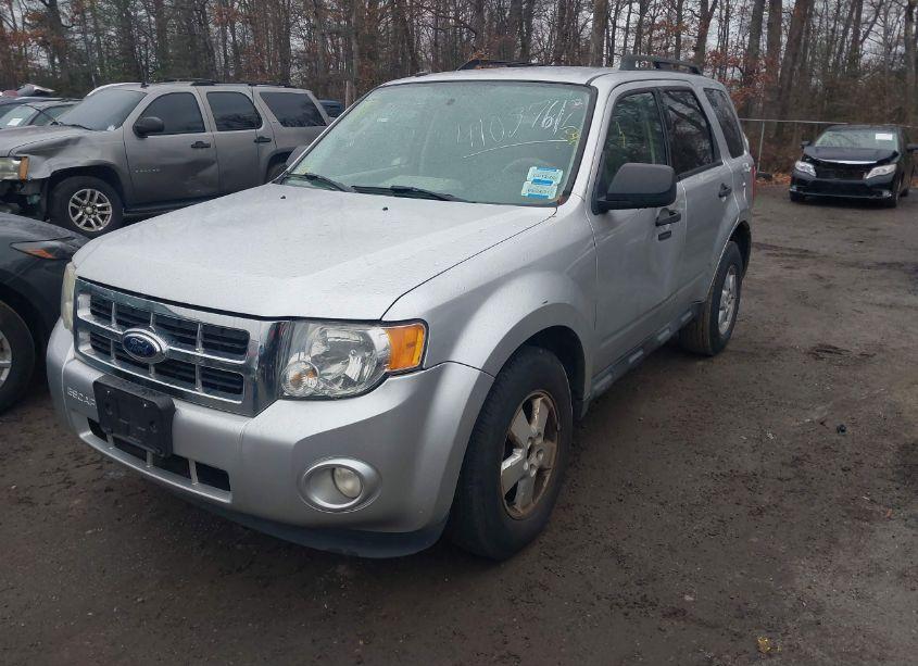 Photo 2 of 2011 Ford Escape XLT (VIN 1FMCU0DG4BKB89148)