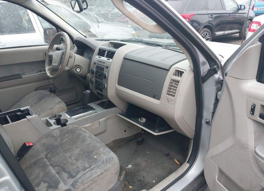 Photo 5 of 2011 Ford Escape XLT (VIN 1FMCU0DG4BKB89148)